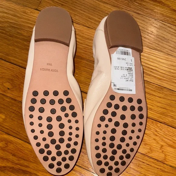 Tory Burch Cream Loafers with Gold Accent - Picture 3 of 4